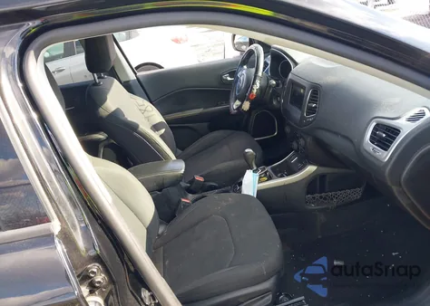 2019 Jeep Compass Sport Fwd from USA, damaged, VIN 3C4NJCAB5KT624032